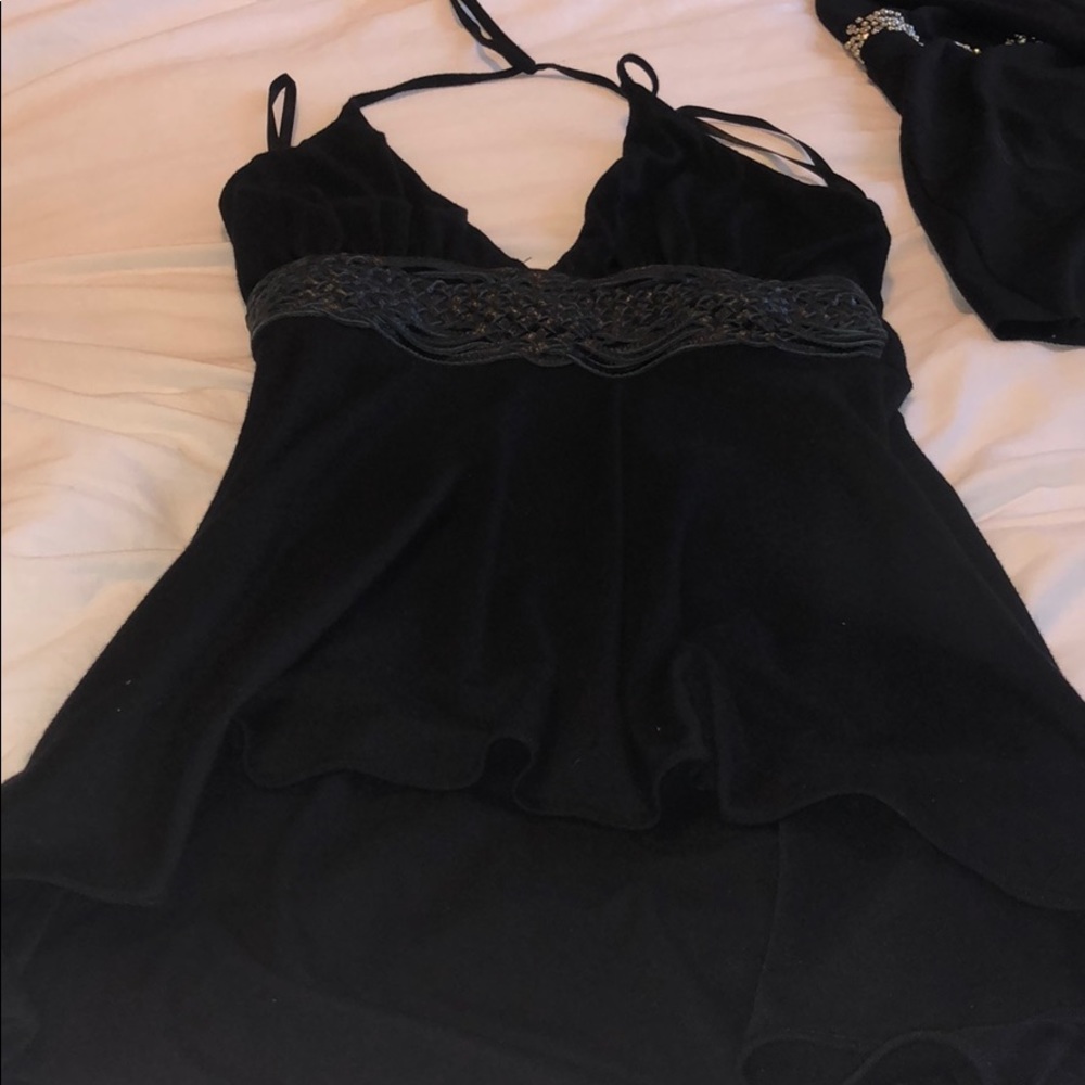 High low black top